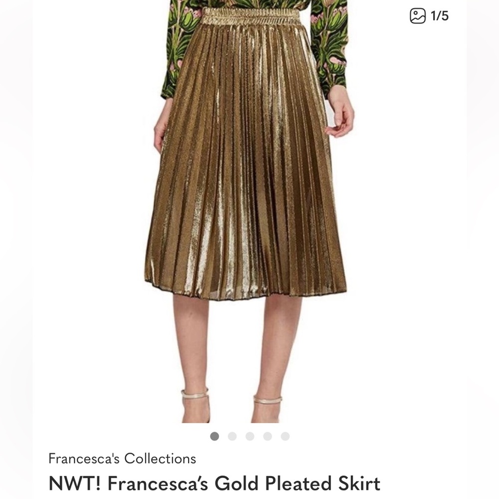Like New! Francesca’s Gold Pleated Skirt